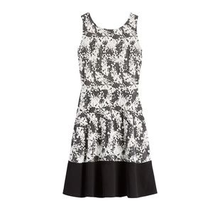 Le Lis Maude Textured Knit Dress in XS